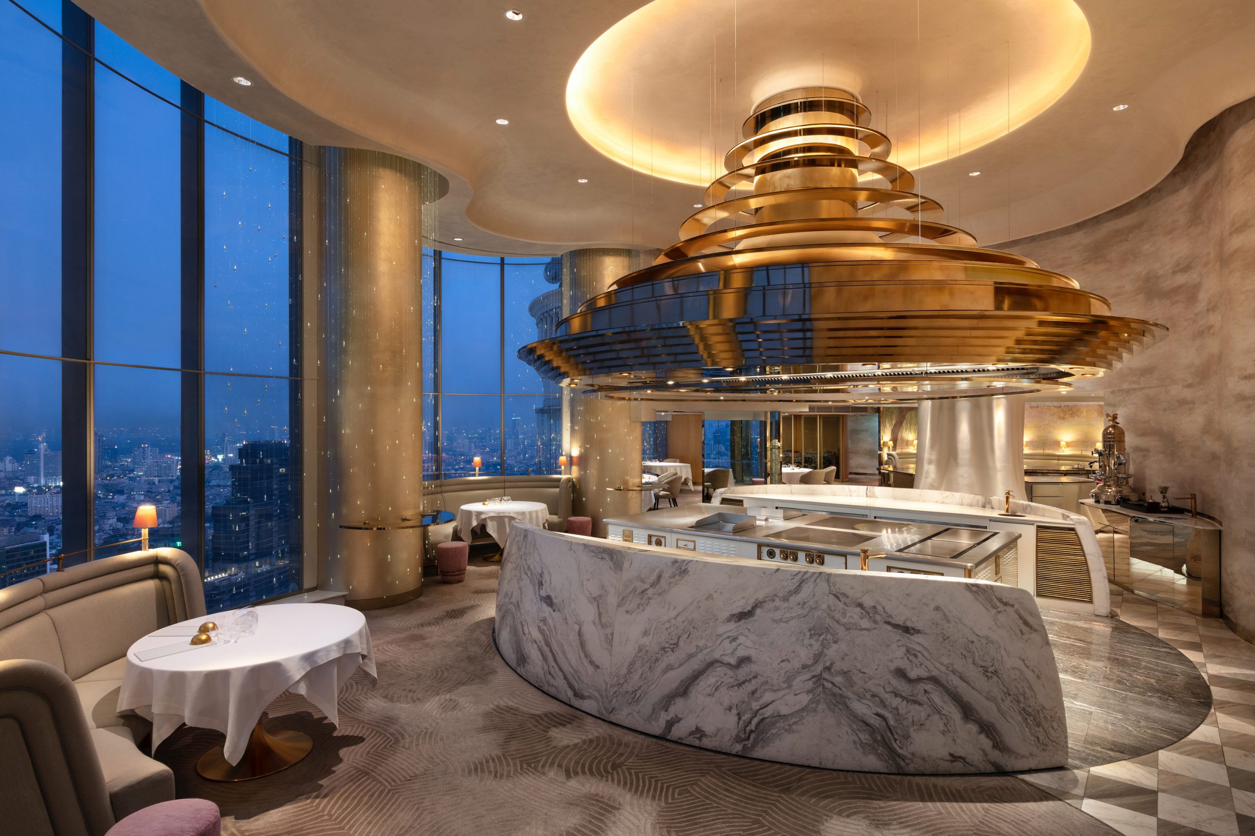 lebua at State Tower | The Best 5 Star Luxury Hotel in Bangkok, Thailand